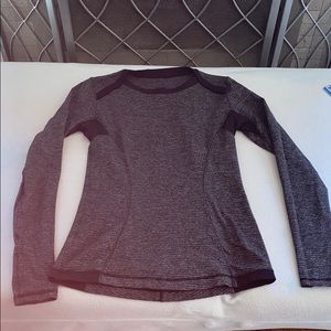 lululemon gray and black long sleeve